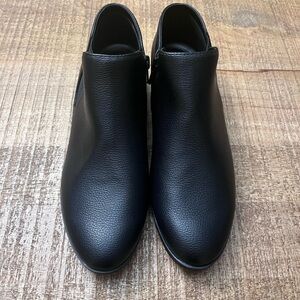 NWOB Kensie Black Ankle Boots